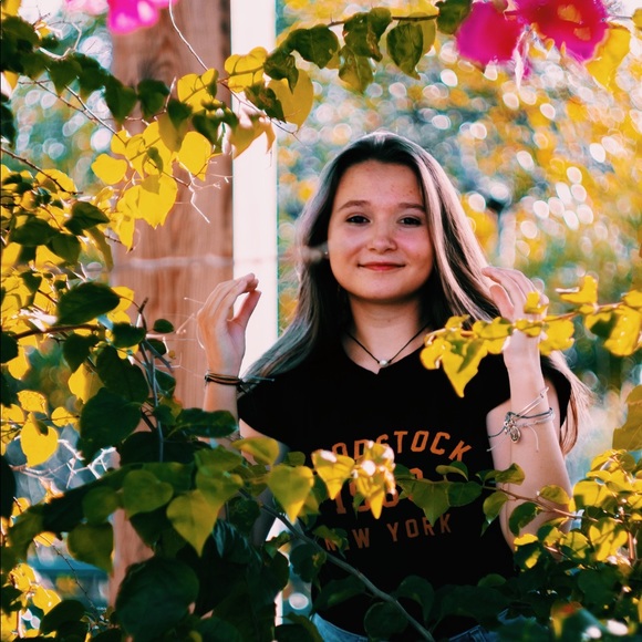 Meet your Posher, Lindsey - Picture 1 of 1